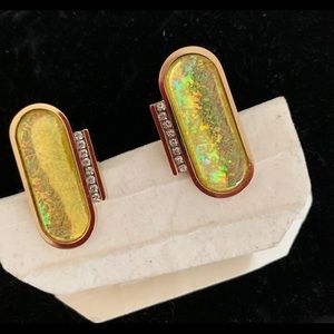 Stunning Cufflinks gold oval yellow iridescent NEW